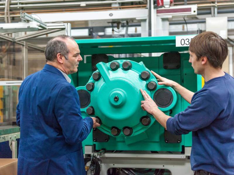 Injection molding facility